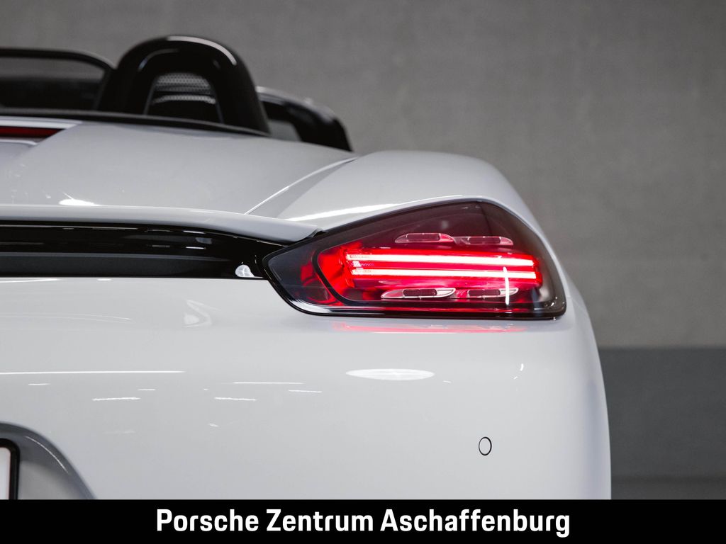Porsche Boxster 2024