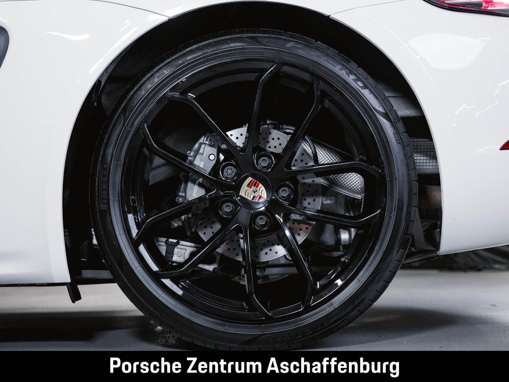 Porsche Boxster 2024