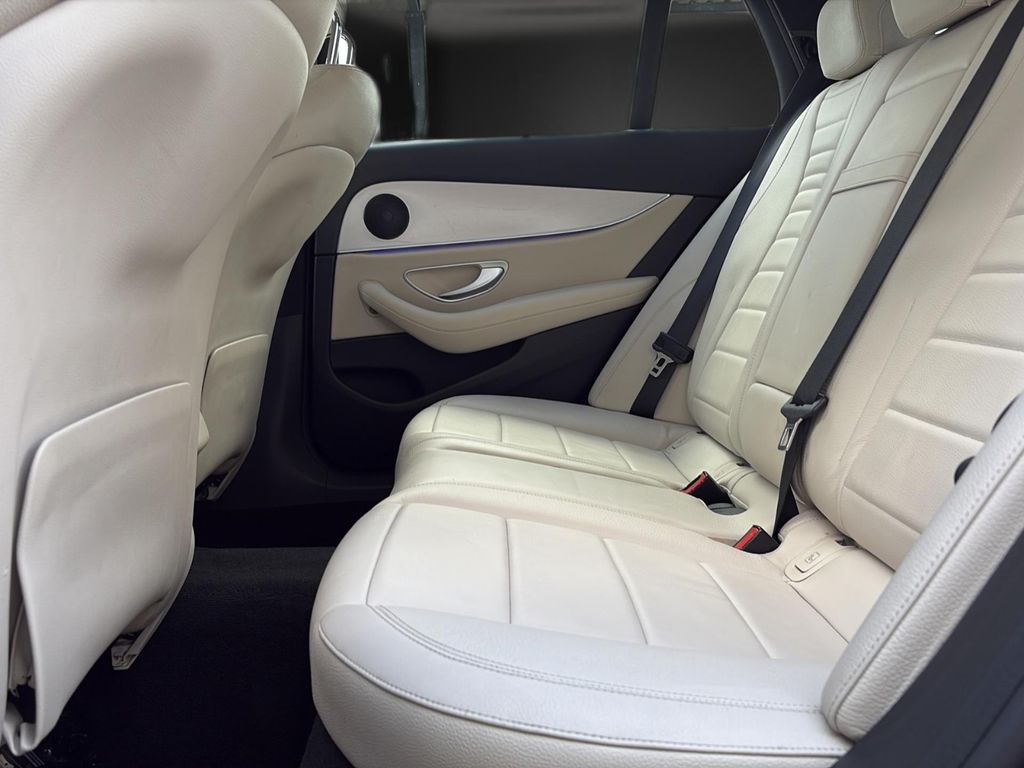 Mercedes-Benz E 200 2022