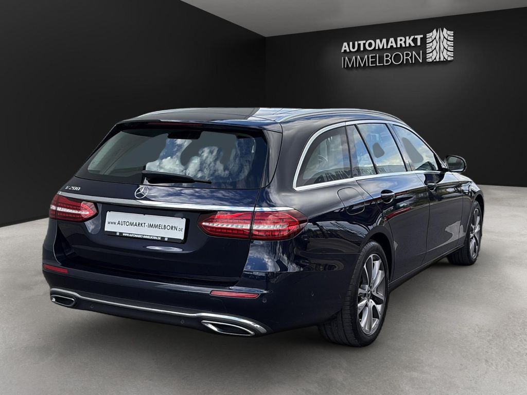 Mercedes-Benz E 200 2022