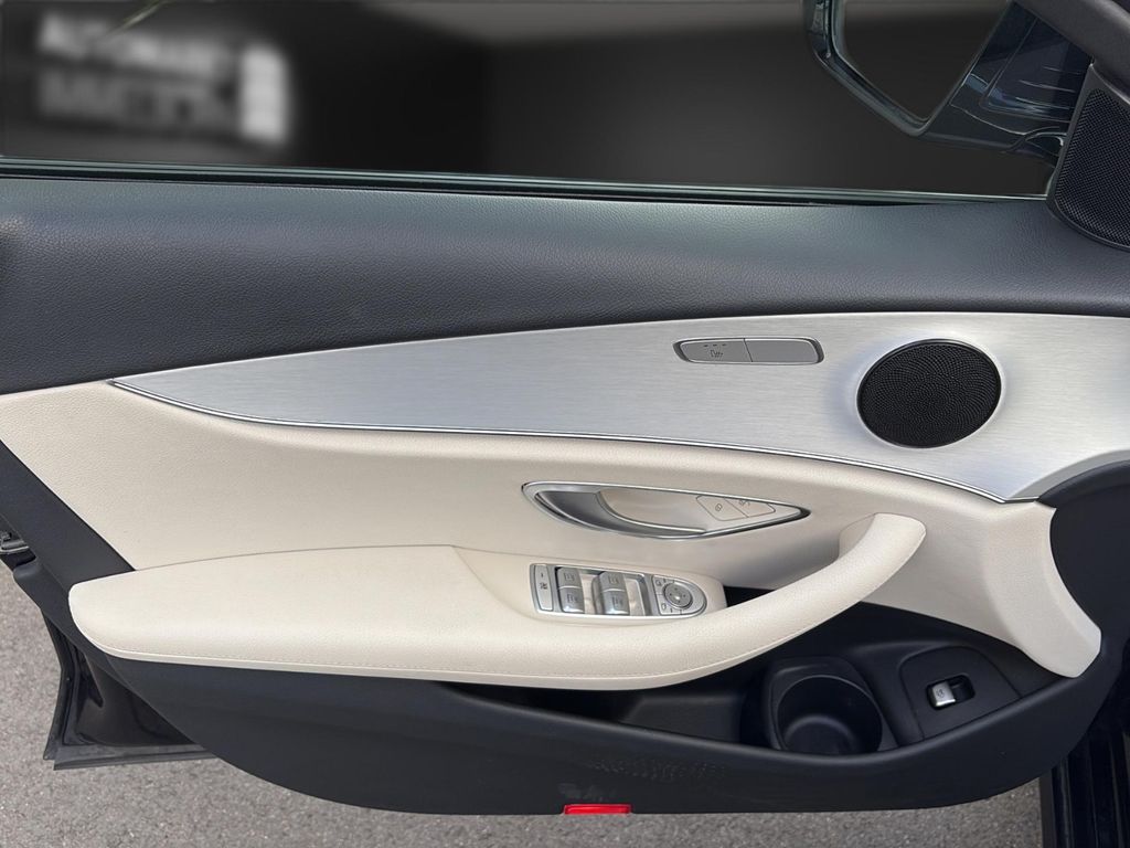 Mercedes-Benz E 200 2022