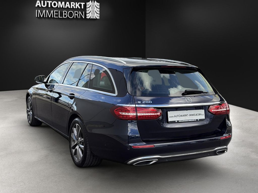 Mercedes-Benz E 200 2022