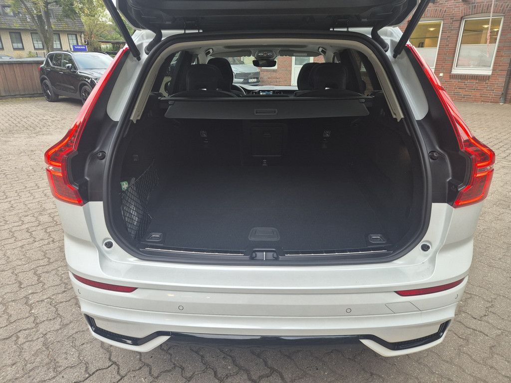 Volvo XC60 2025