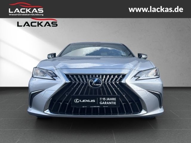 Lexus ES 300 2025