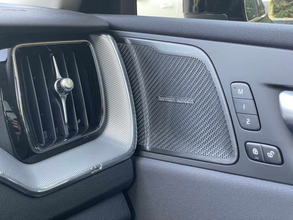 Volvo XC60 2025