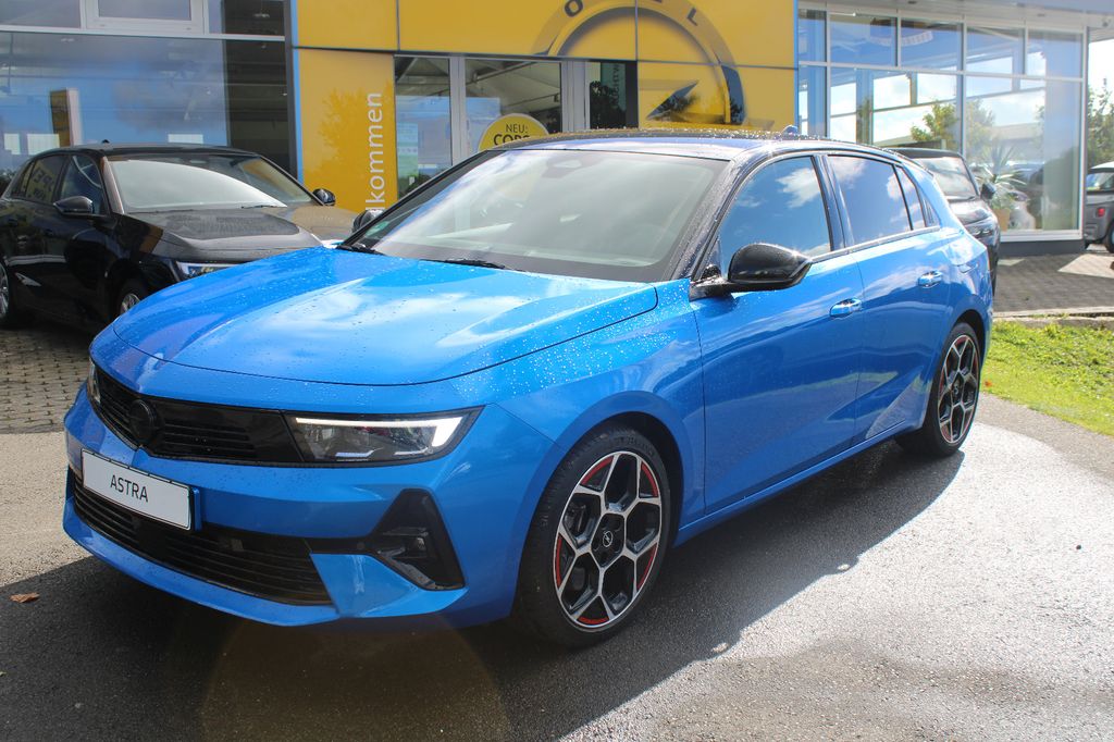 Opel Astra 2022