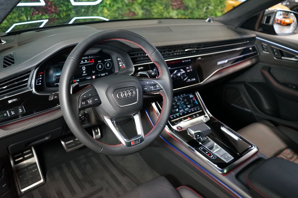 Audi RSQ8 2023