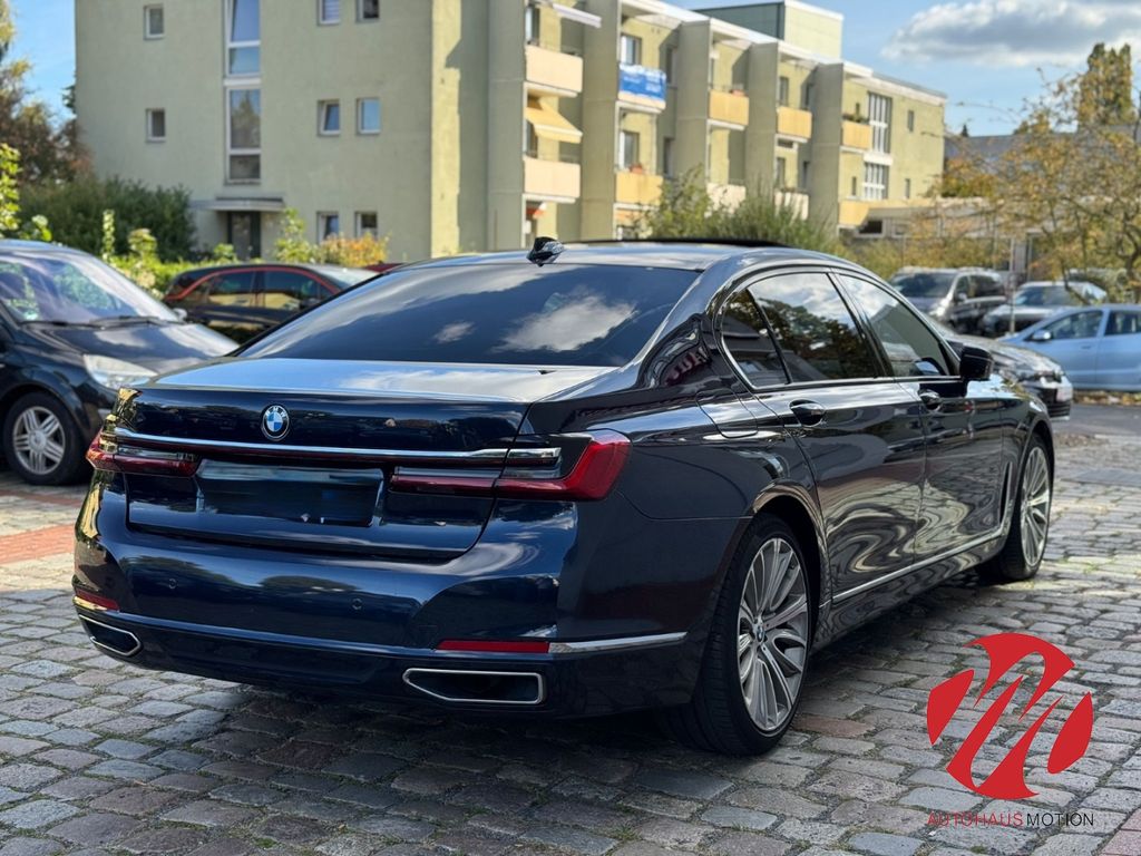 BMW 750 2020