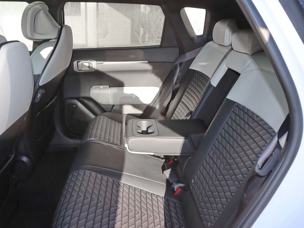 Kia EV4 2025