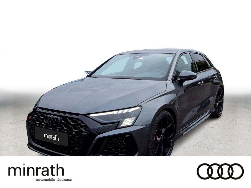 Audi RS3 2024