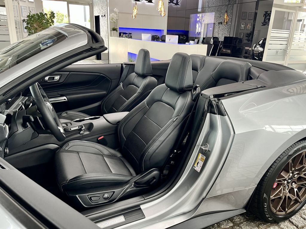 Ford Mustang 2025