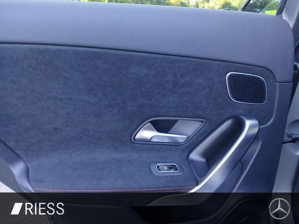 Mercedes-Benz A 250 2025
