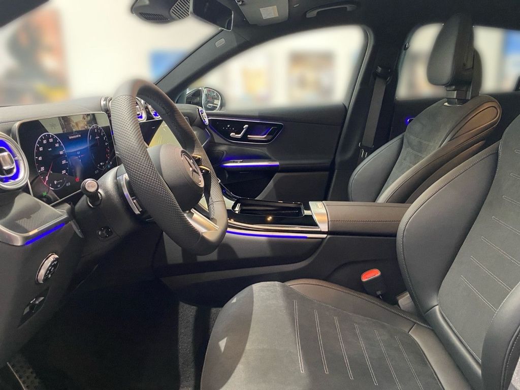 Mercedes-Benz GLC 300 2025