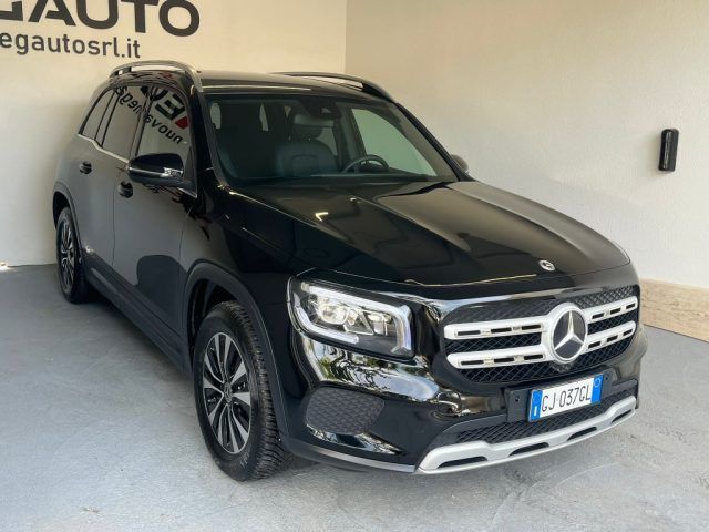 Mercedes-Benz GLB 200 2022