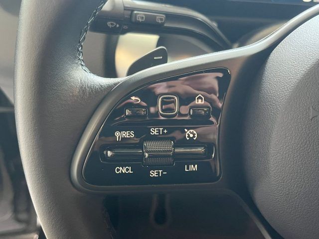 Mercedes-Benz GLB 200 2022