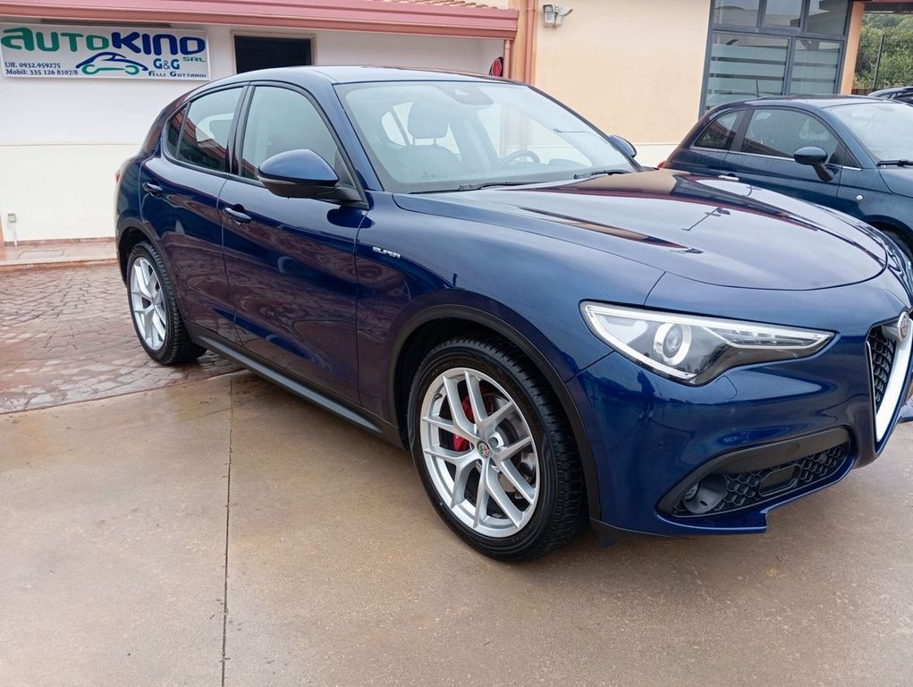 Alfa Romeo Stelvio 2021