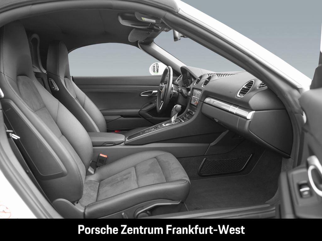 Porsche Boxster 2024