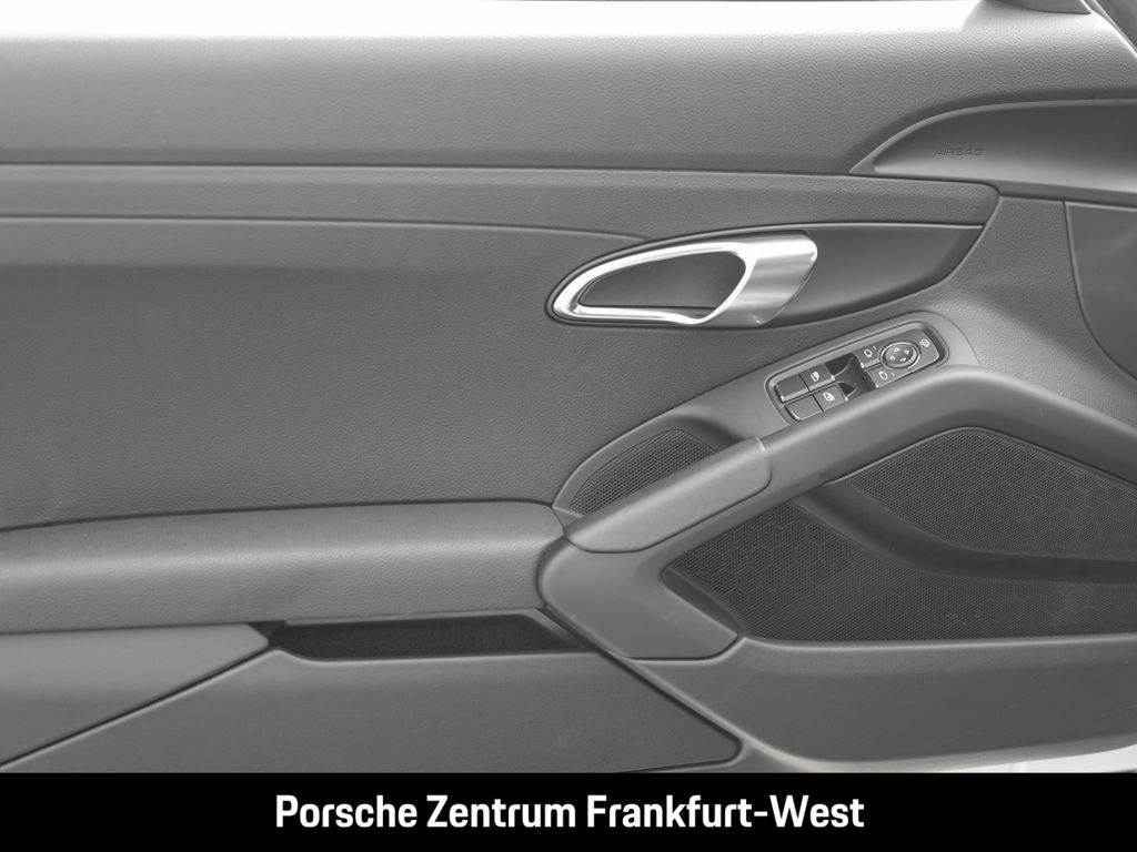 Porsche Boxster 2024
