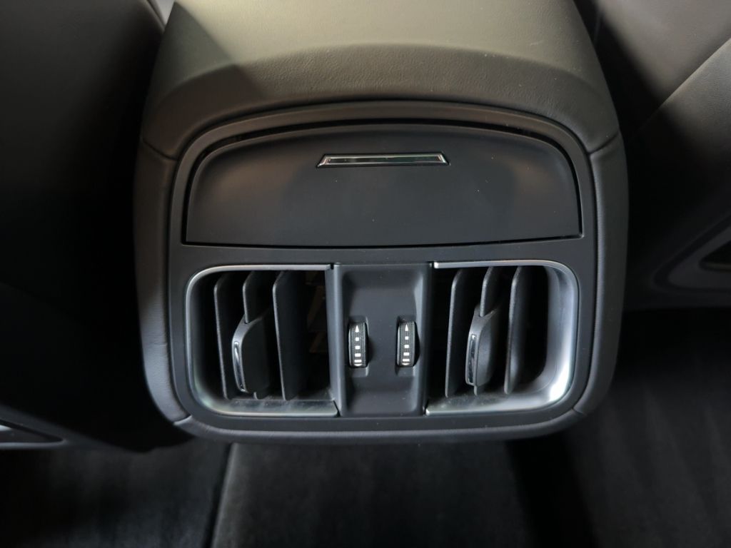 Maserati Levante 2021