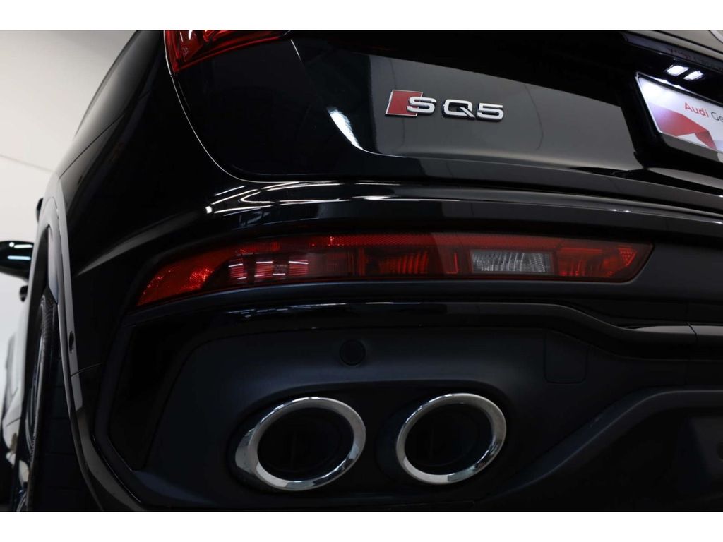Audi SQ5 2022