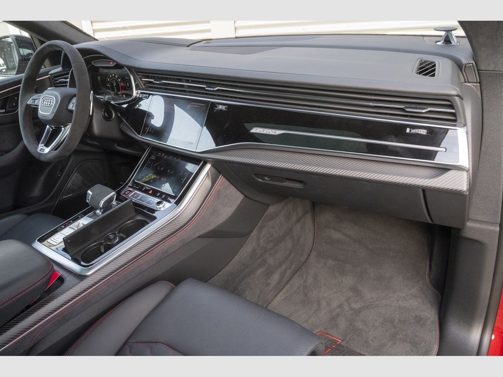 Audi RSQ8 2025