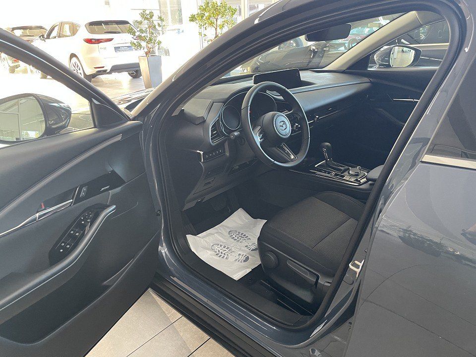 Mazda CX-30 2025