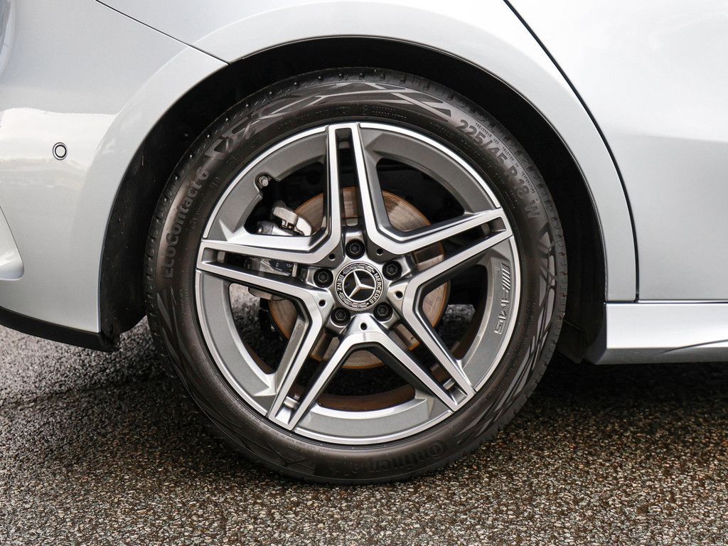 Mercedes-Benz A 220 2024