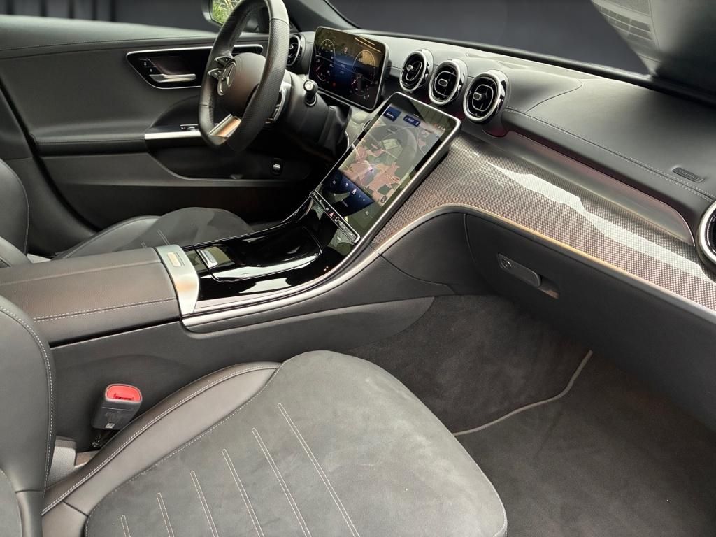 Mercedes-Benz C 300 2025