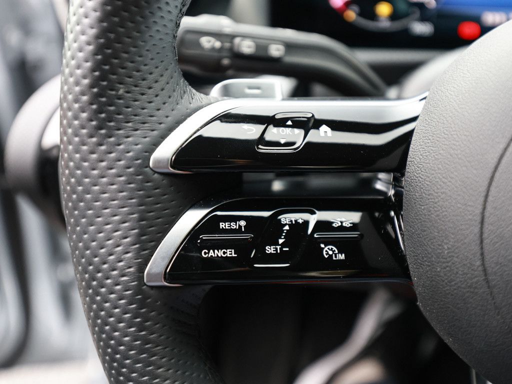 Mercedes-Benz A 220 2024