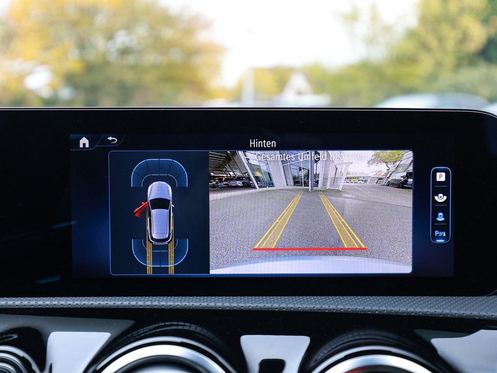 Mercedes-Benz A 220 2024