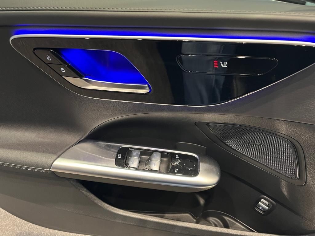 Mercedes-Benz C 300 2025