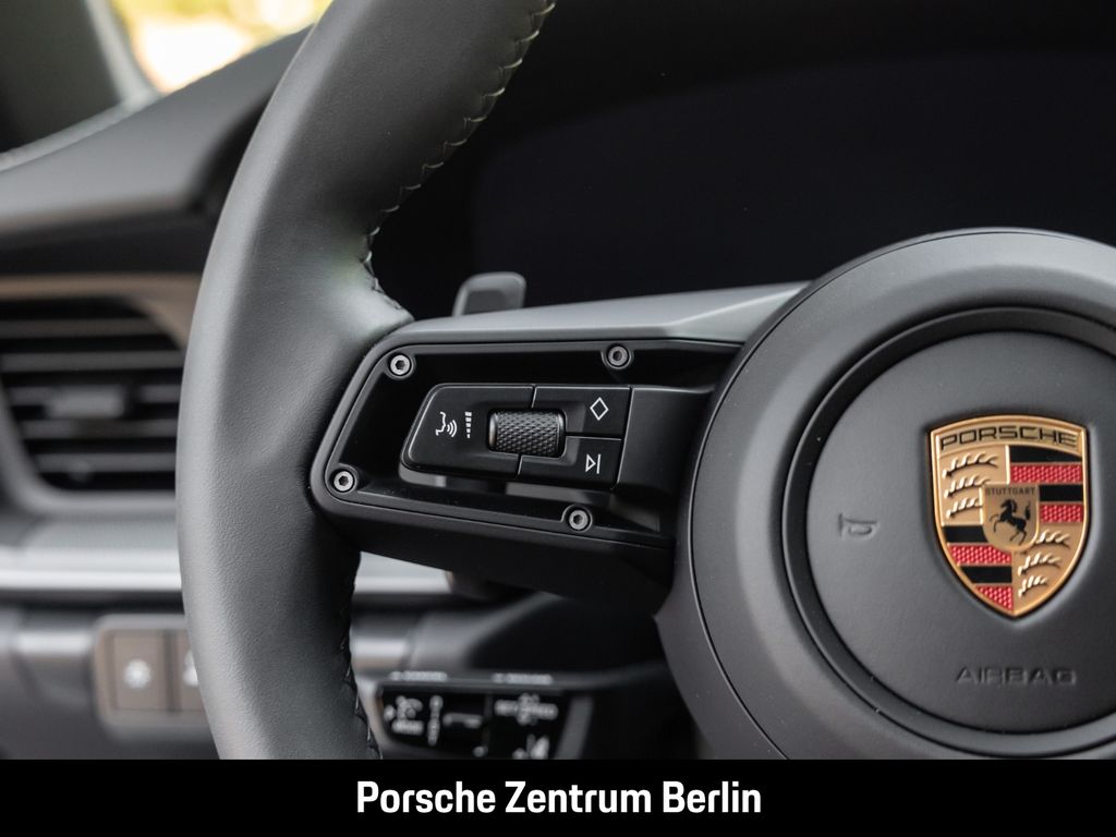 Porsche 992 2025