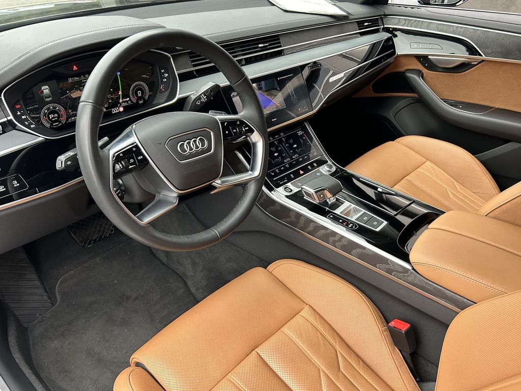 Audi A8 2024