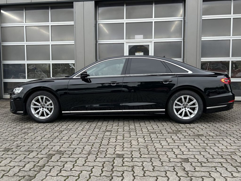 Audi A8 2024