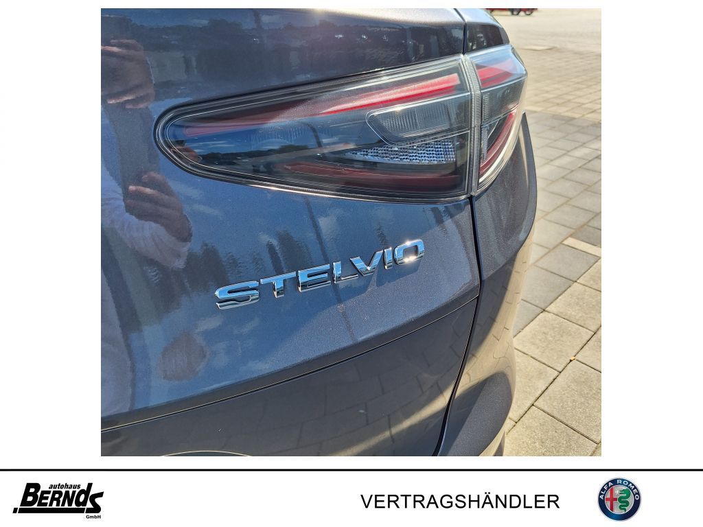 Alfa Romeo Stelvio 2024