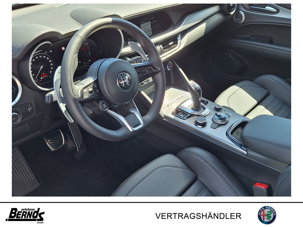 Alfa Romeo Stelvio 2024