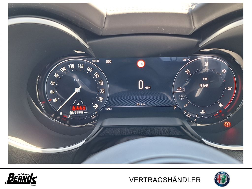 Alfa Romeo Stelvio 2024