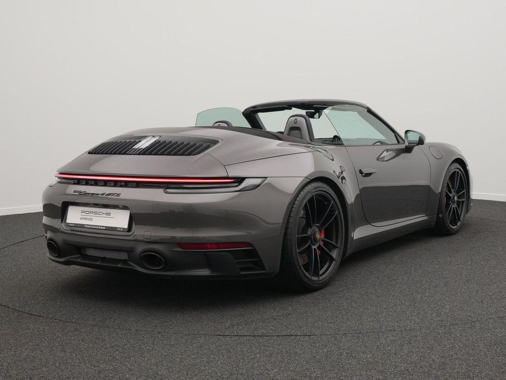 Porsche 992 2022