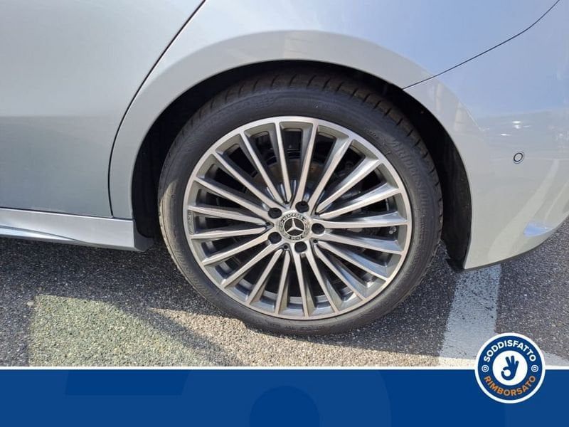 Mercedes-Benz A 180 2024