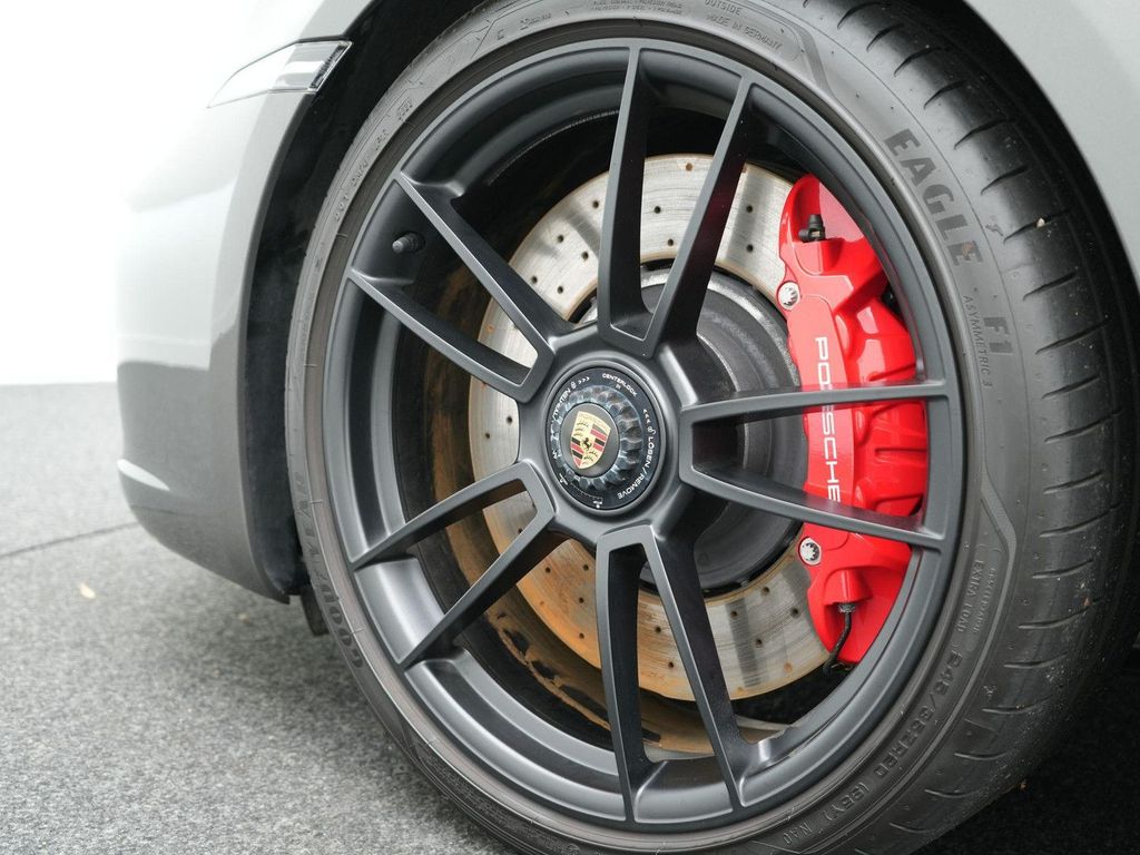 Porsche 992 2022