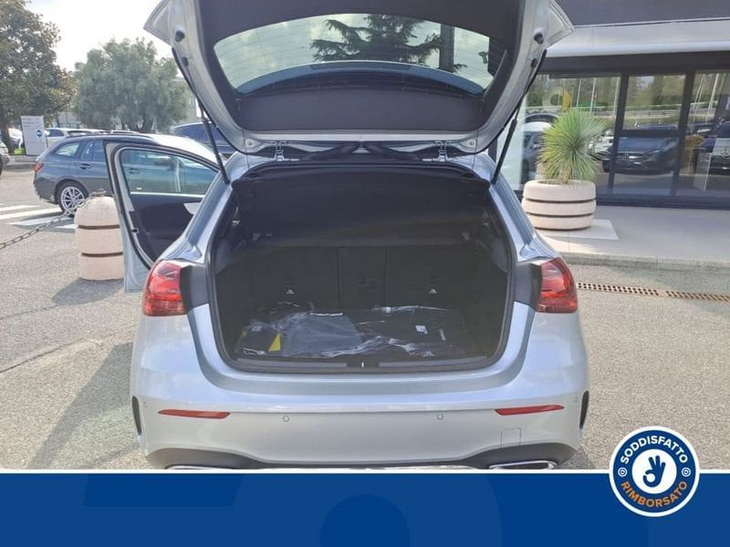 Mercedes-Benz A 180 2024