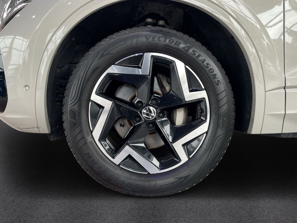 Volkswagen Touareg 2025