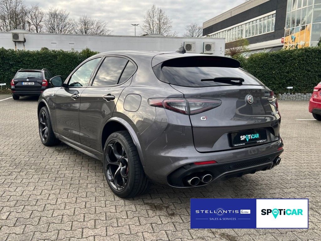Alfa Romeo Stelvio 2022