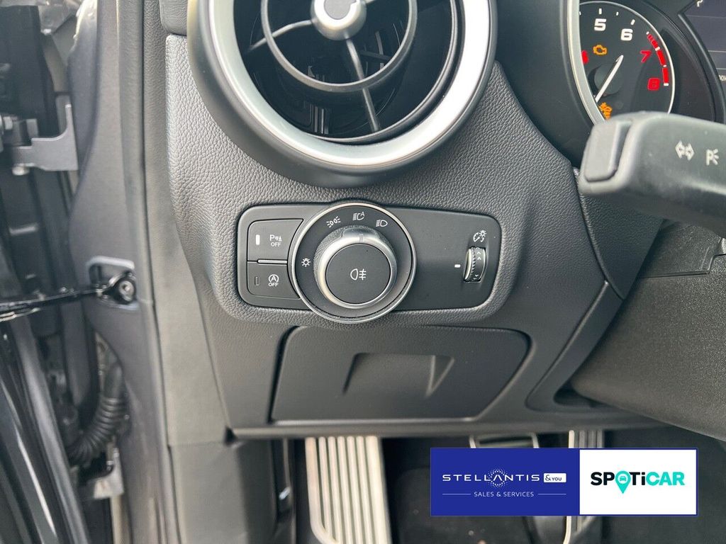 Alfa Romeo Stelvio 2022