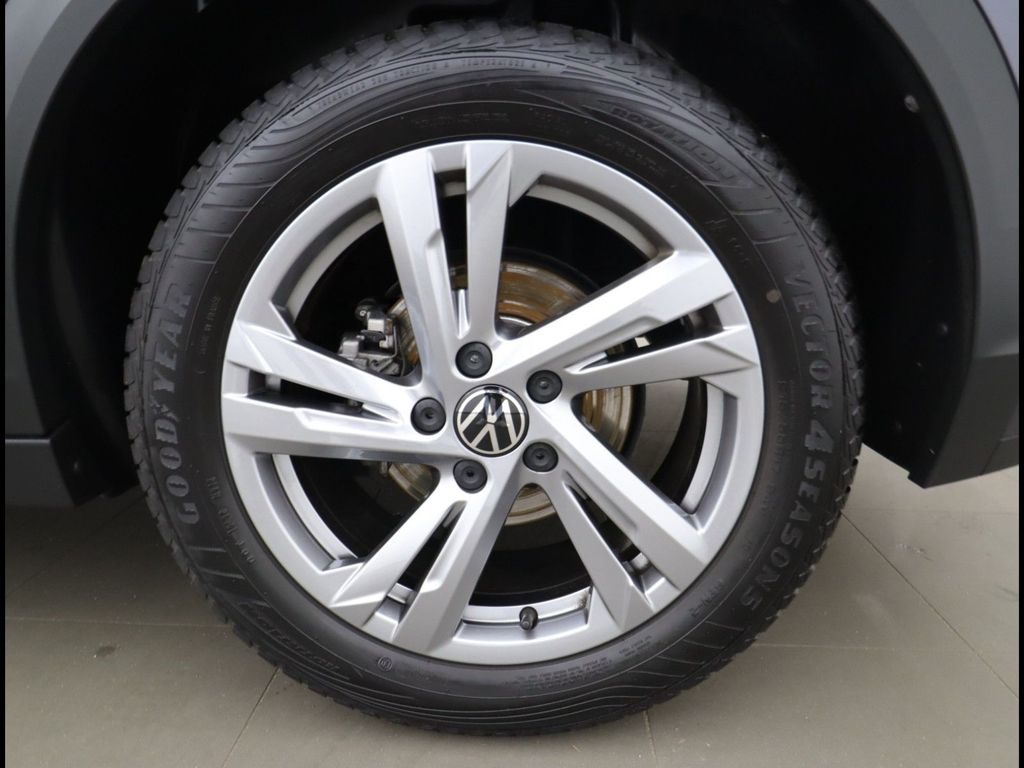 Volkswagen T-Roc 2024