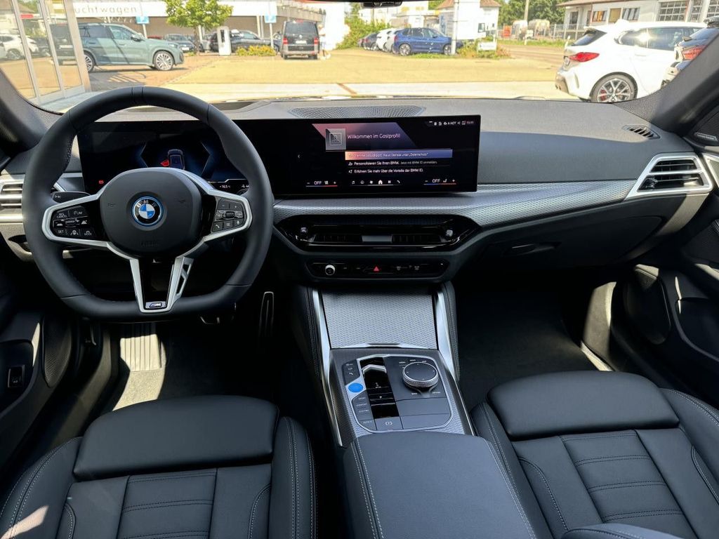 BMW i4 2025