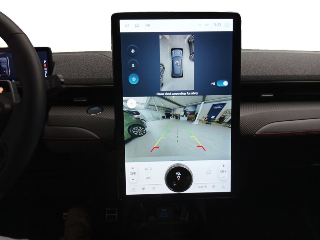 Ford Mustang Mach-E 2025