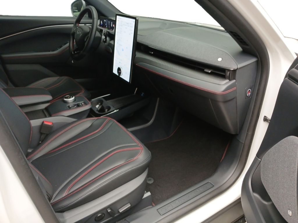 Ford Mustang Mach-E 2025