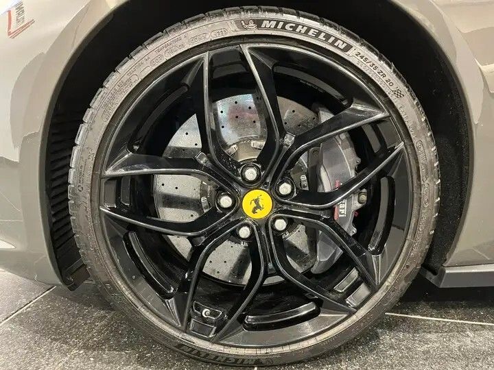 Ferrari GTC4Lusso 2018