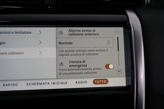Land Rover Discovery Sport 2021